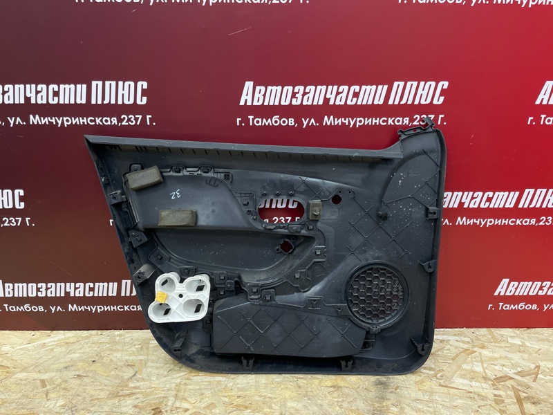 Обшивка боковой двери