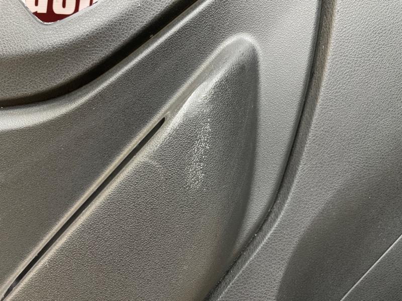 Обшивка боковой двери