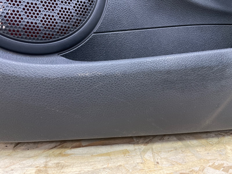 Обшивка боковой двери