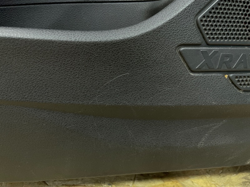 Обшивка боковой двери