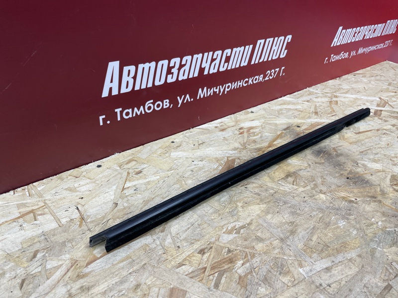 Уплотнитель стекла двери внутренний