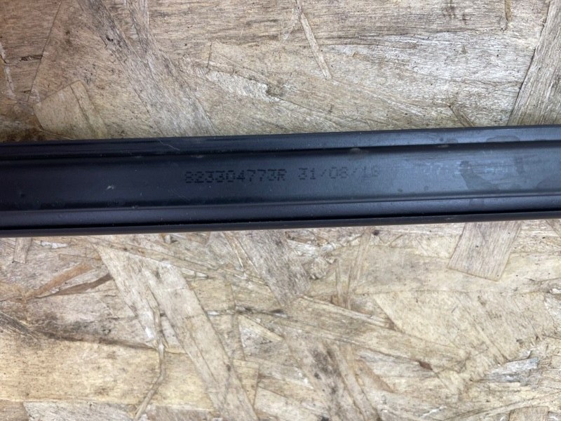 Уплотнитель стекла двери внутренний