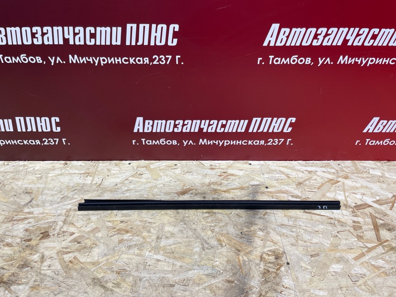 Уплотнитель стекла двери внутренний