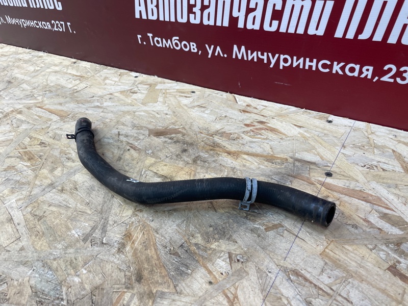 Патрубок отопителя