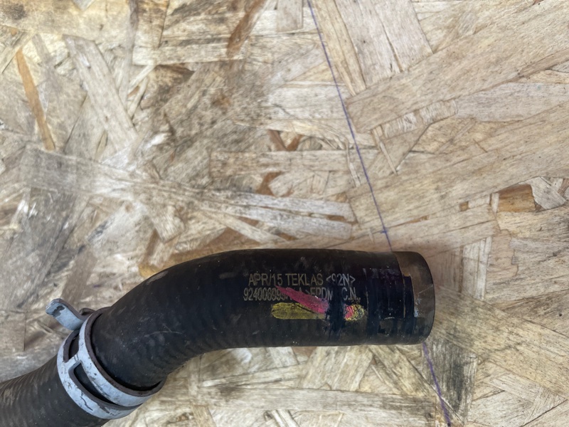 Патрубок отопителя