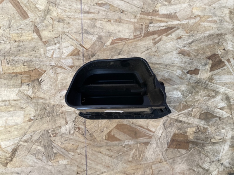 Воздушный дефлектор салона