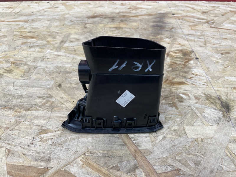 Воздушный дефлектор салона