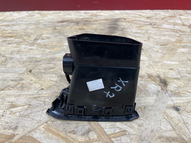 Воздушный дефлектор салона