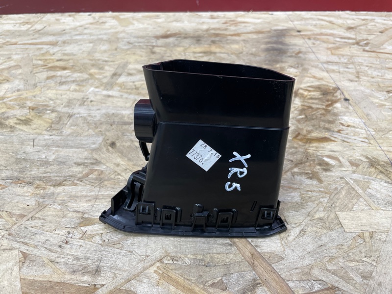 Воздушный дефлектор салона