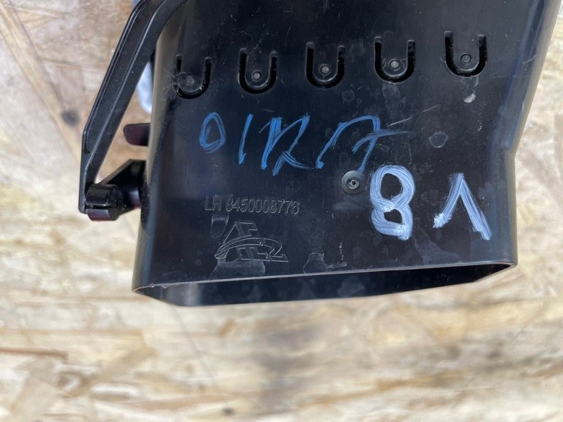 Воздушный дефлектор салона