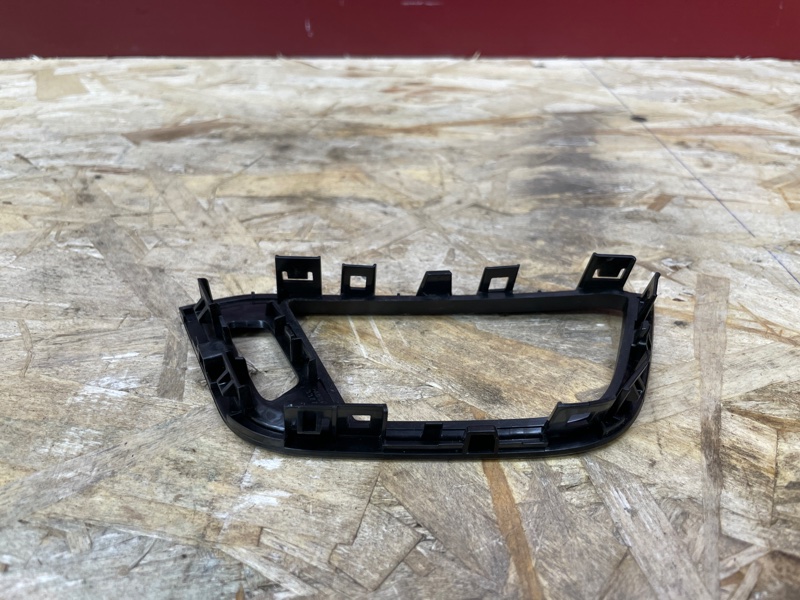 Накладка воздушного дефлектора салона