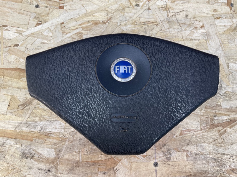 Подушка безопасности водителя