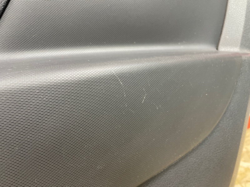 Обшивка боковой двери