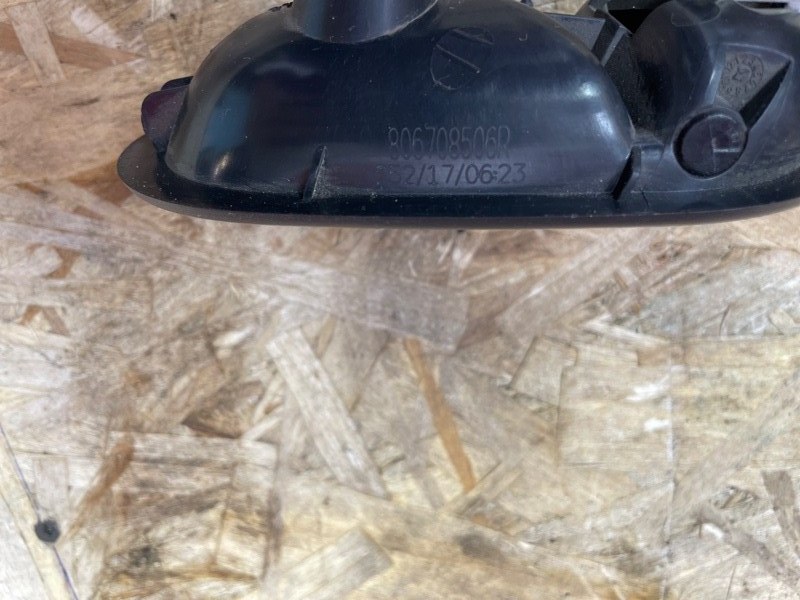 Внутренняя  ручка двери