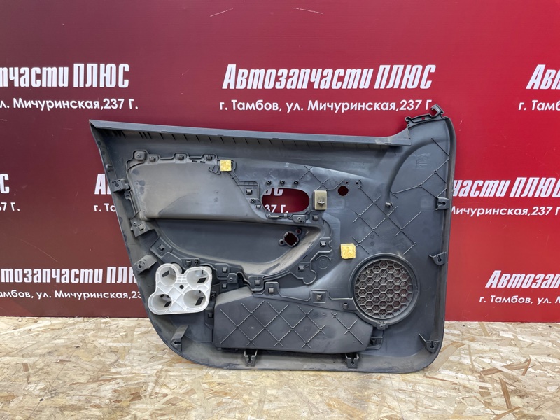 Обшивка боковой двери