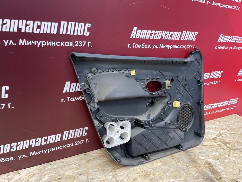 Обшивка боковой двери