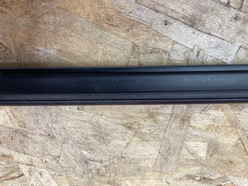 Уплотнитель стекла двери внутренний