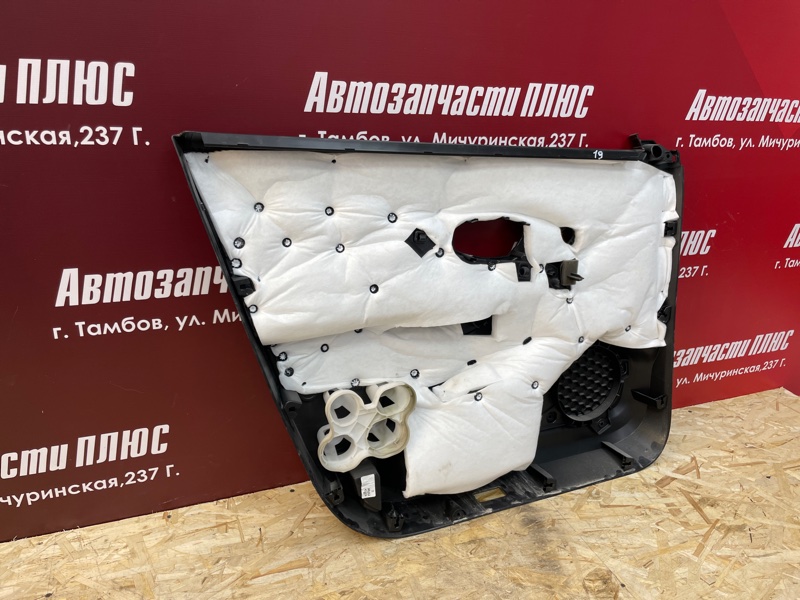 Обшивка боковой двери