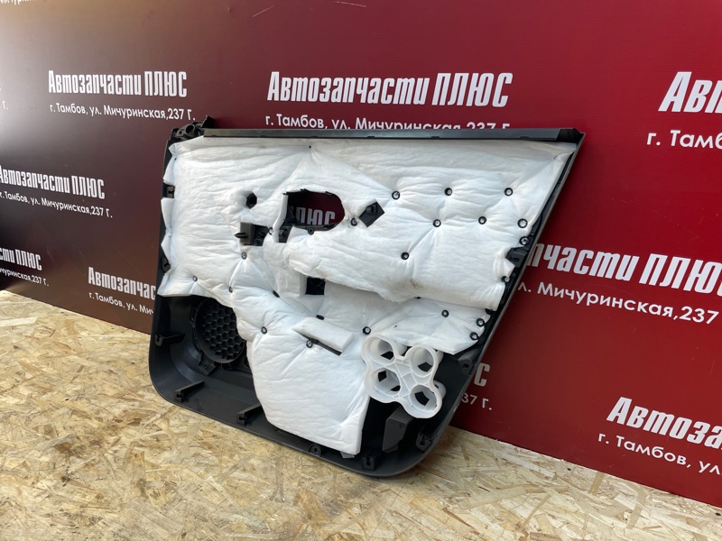 Обшивка боковой двери