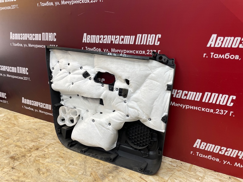 Обшивка боковой двери