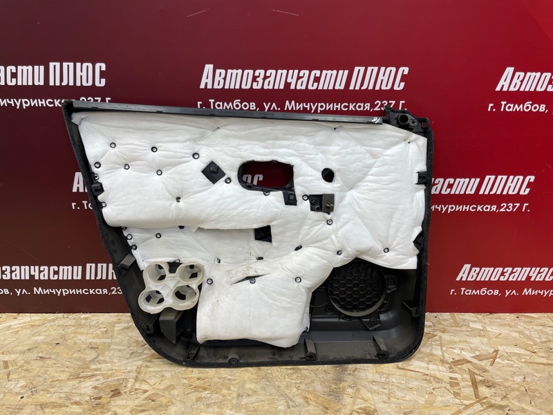 Обшивка боковой двери