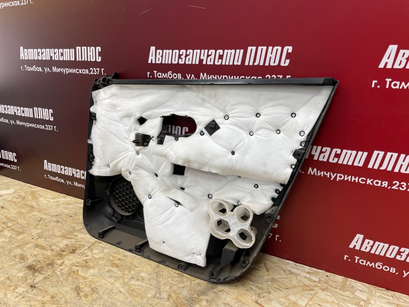 Обшивка боковой двери