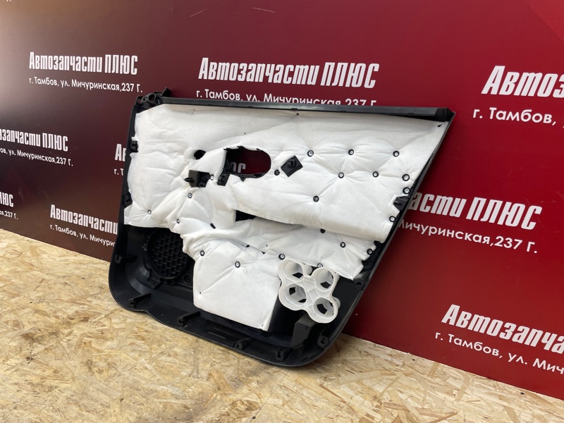 Обшивка боковой двери