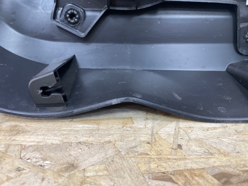 Обшивка боковой двери