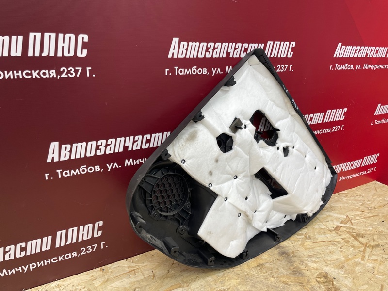 Обшивка боковой двери