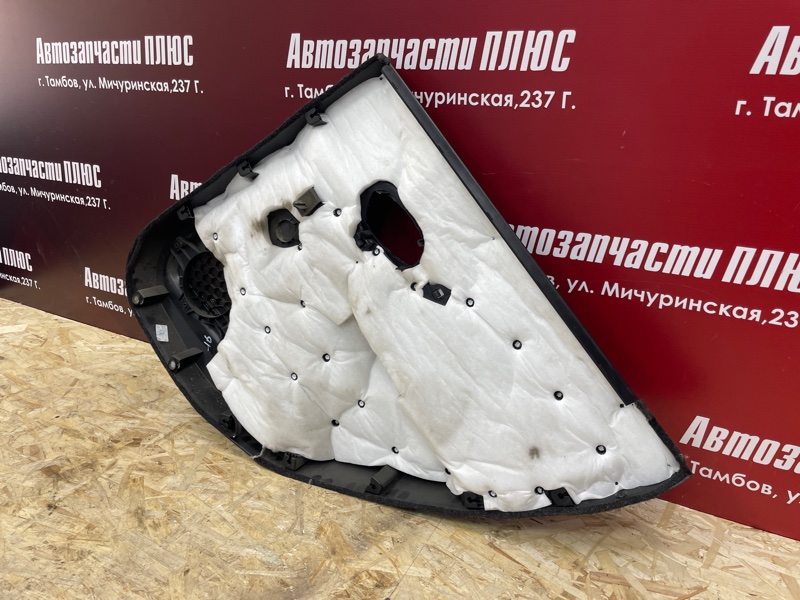 Обшивка боковой двери