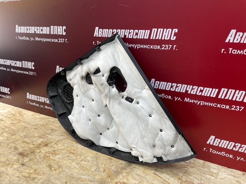 Обшивка боковой двери