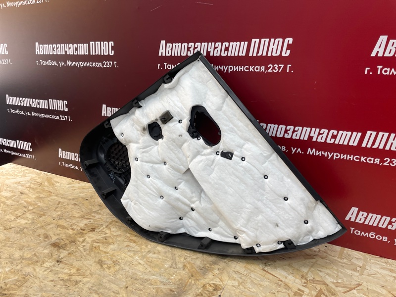 Обшивка боковой двери