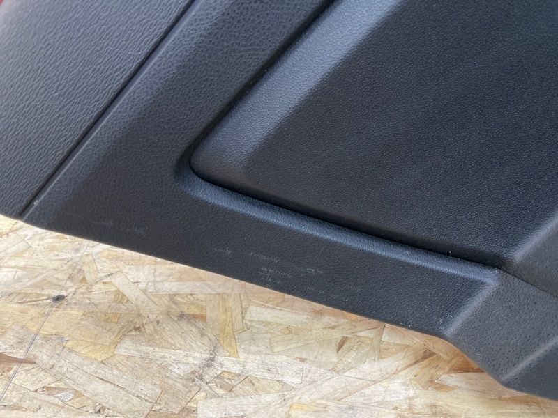 Обшивка боковой двери