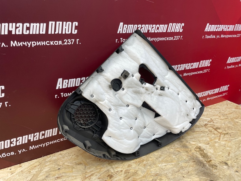 Обшивка боковой двери