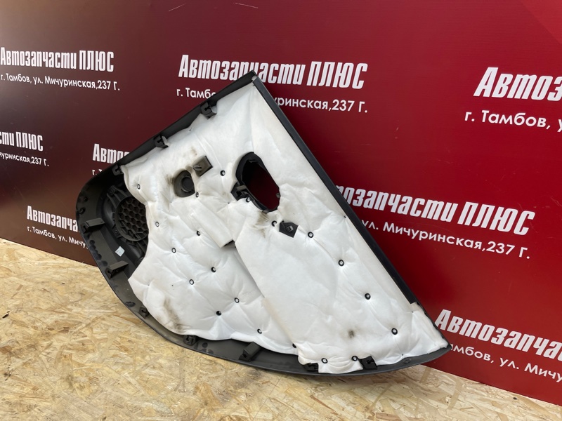 Обшивка боковой двери
