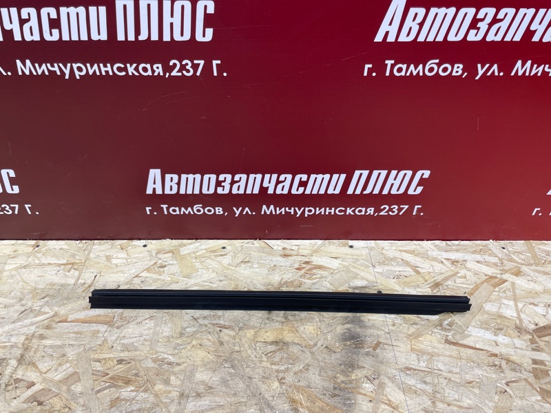 Уплотнитель стекла двери внутренний