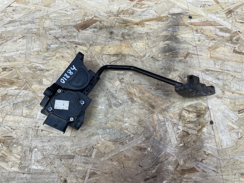 Педаль газа