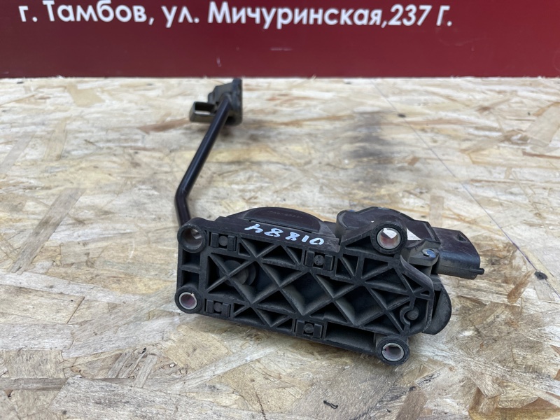 Педаль газа