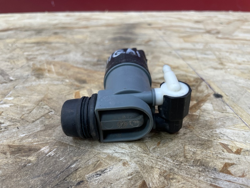 Моторчик бачка омывателя