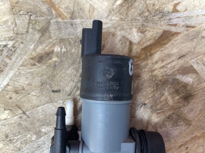 Моторчик бачка омывателя