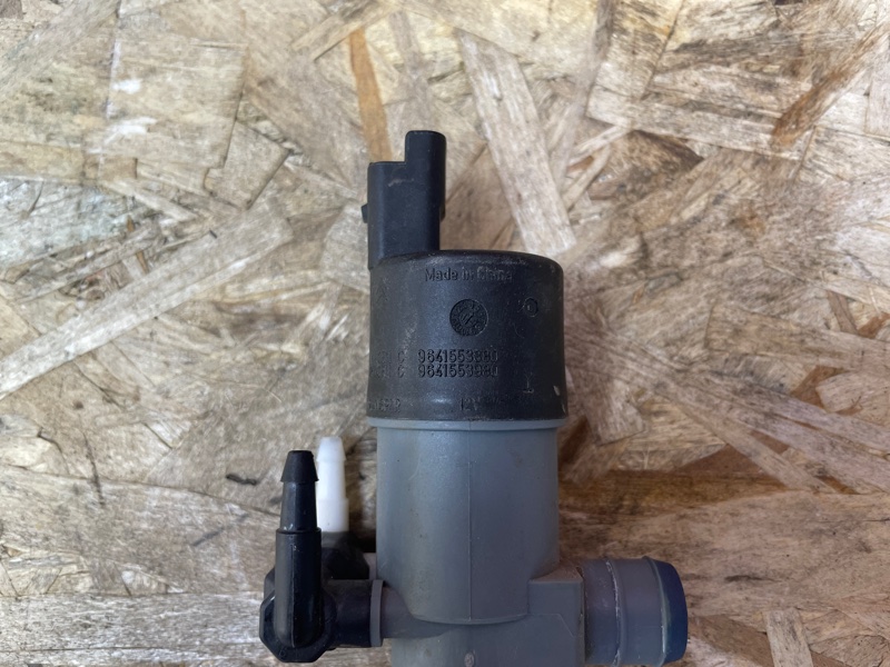 Моторчик бачка омывателя