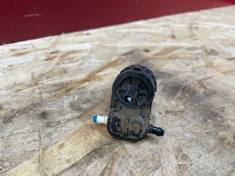 Моторчик бачка омывателя