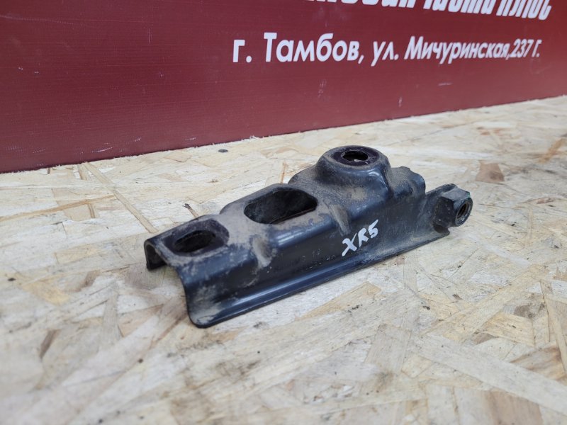 Кронштейн    опоры двигателя