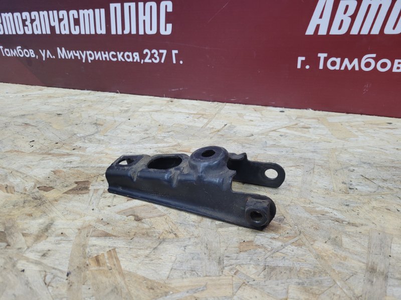 Кронштейн опоры двигателя