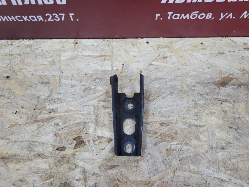 Кронштейн опоры двигателя