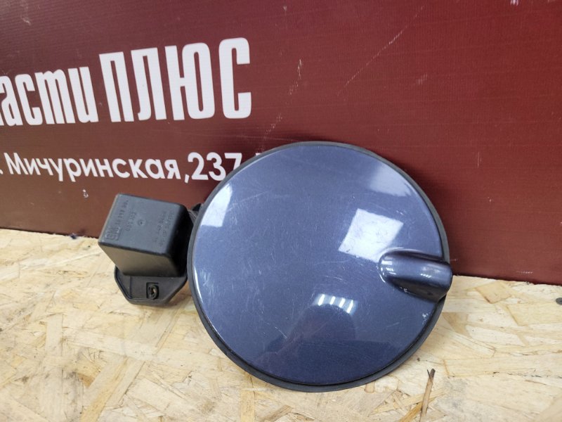 Лючок бензобака