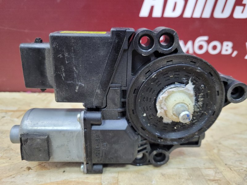 Моторчик стеклоподъемника