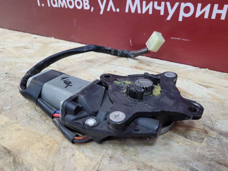 Моторчик люка