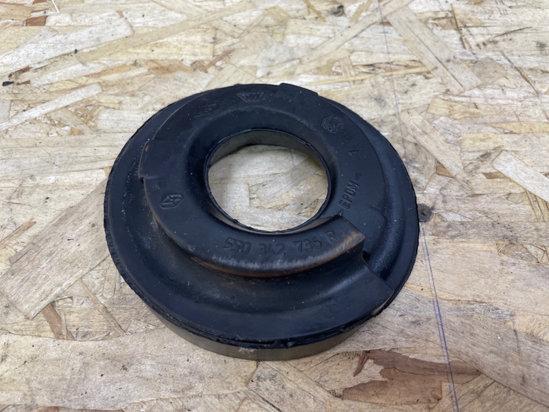 Верхняя опора    пружины