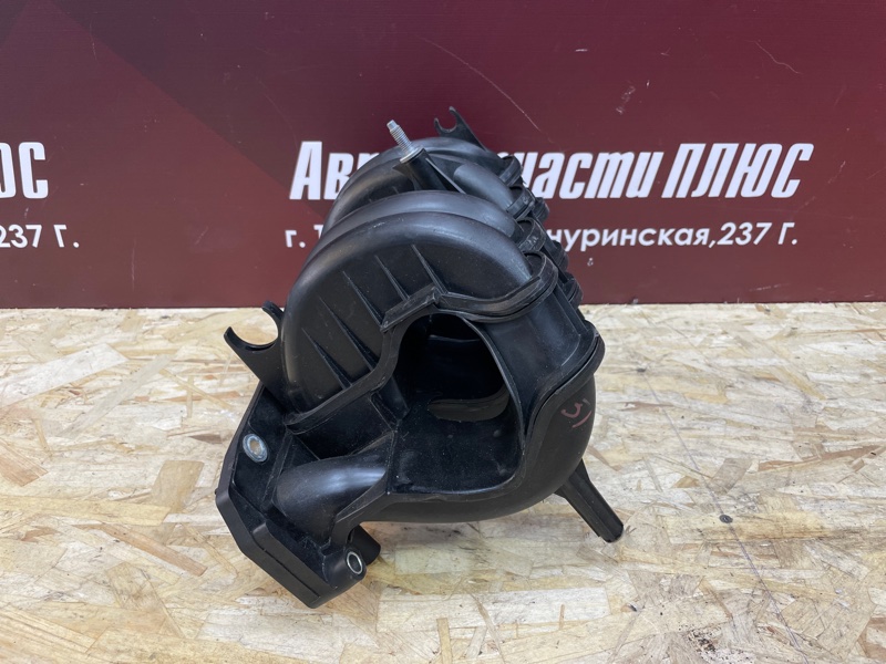 Впускной коллектор